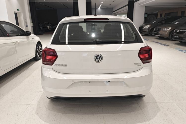 Volkswagen Polo 2020 car image #6