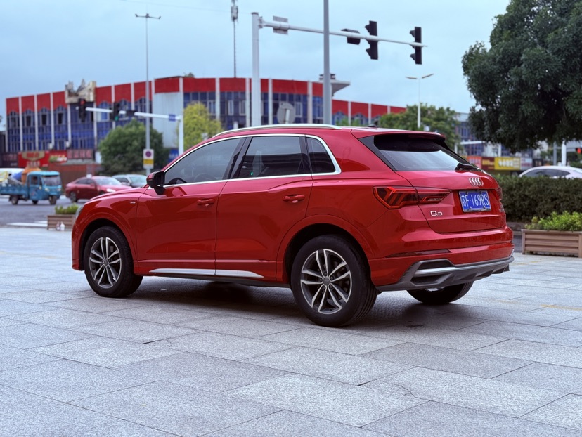 Audi Q3 2021 #4 Audi Q3 2021 car image #4
