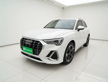Audi Q3 2021 immagine di auto 