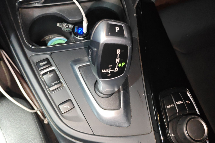 BMW 3 Series 2017 #18 BMW 3 Series 2017 car image #18