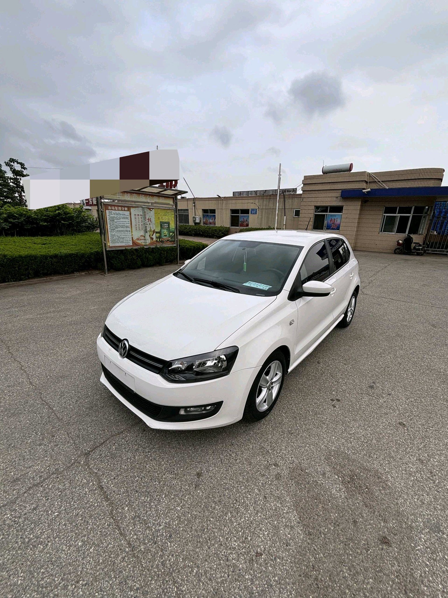 2012 car image 