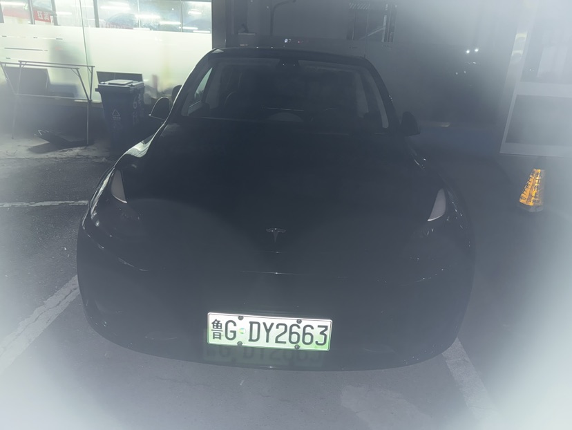 Tesla Model Y 2022 #2 Tesla Model Y 2022 car image #2