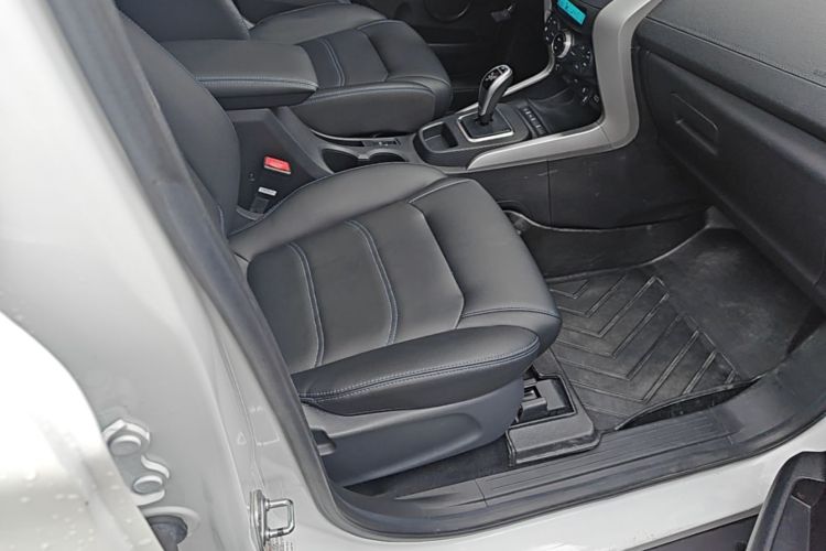 BYD Yuan New Energy 2019 #24 BYD Yuan New Energy 2019 car image #24