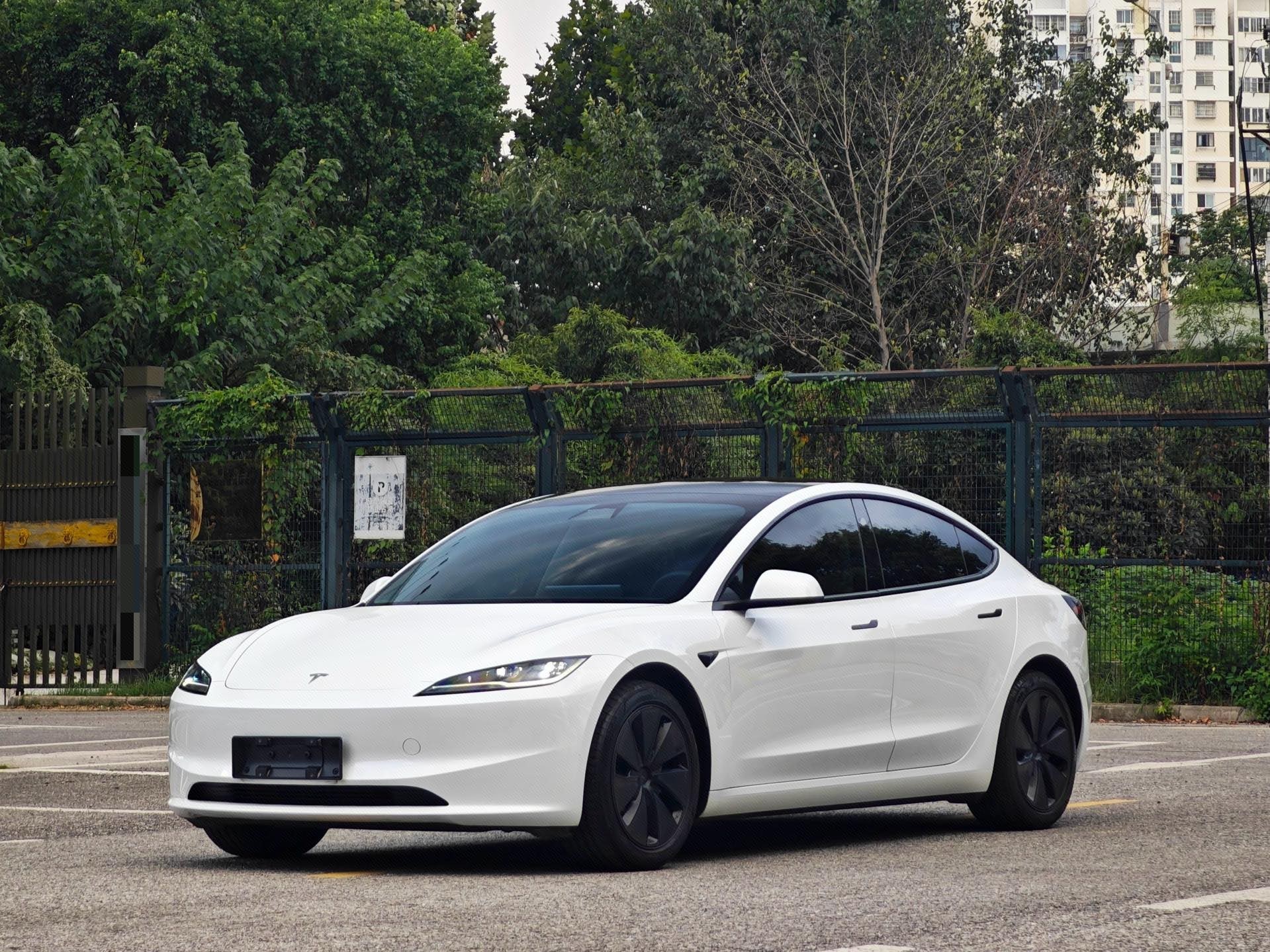 Tesla Model 3 2025 Tesla Model 3 2025 car image