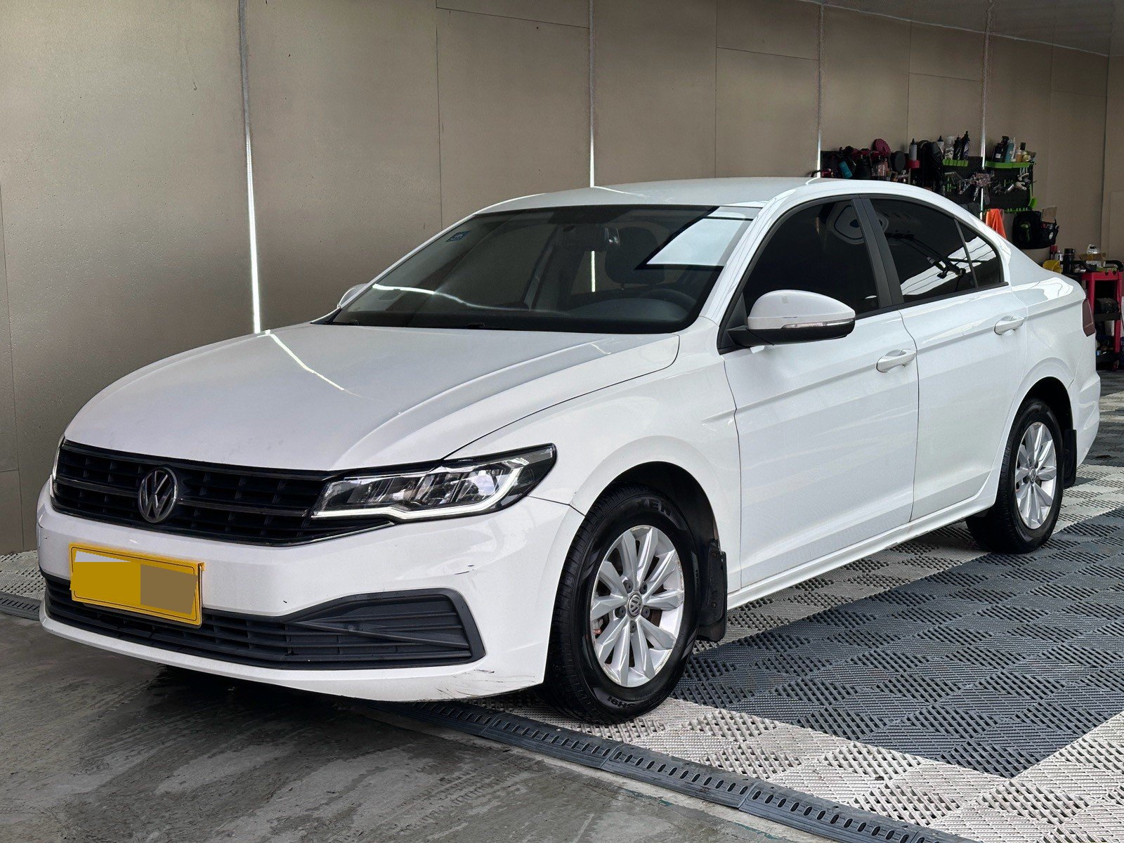Volkswagen Bora 2018 car image 