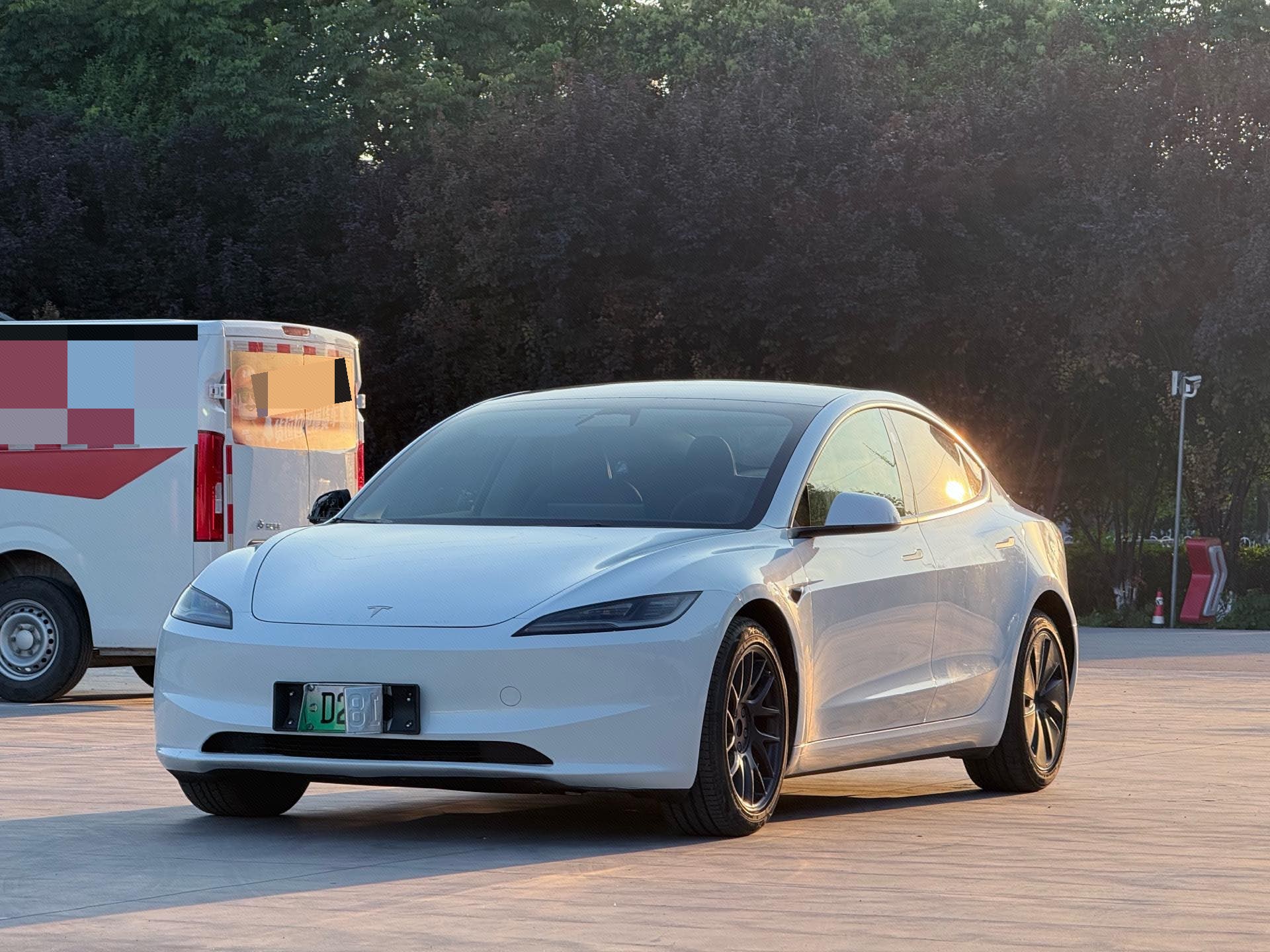 Tesla Model 3 2025 car image 