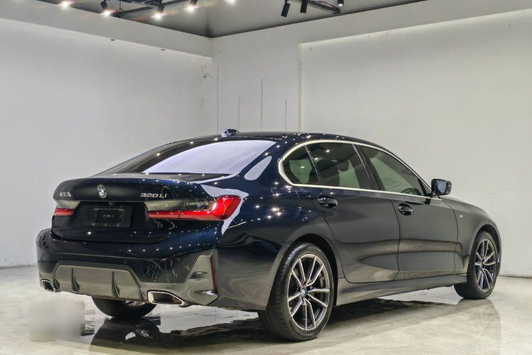 BMW 3 Series 2024 #8 BMW 3 Series 2024 car image #8