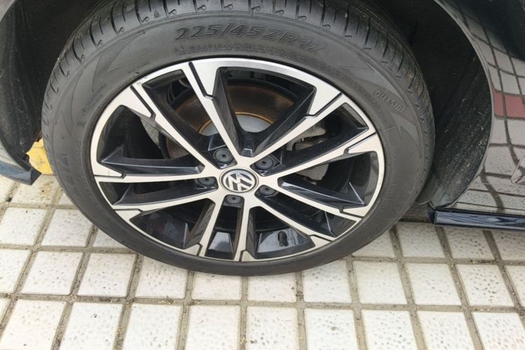 Volkswagen Golf 2019 #10 Volkswagen Golf 2019 car image #10