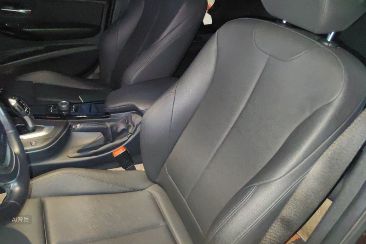 BMW 3 Series 2018 immagine di auto #17
