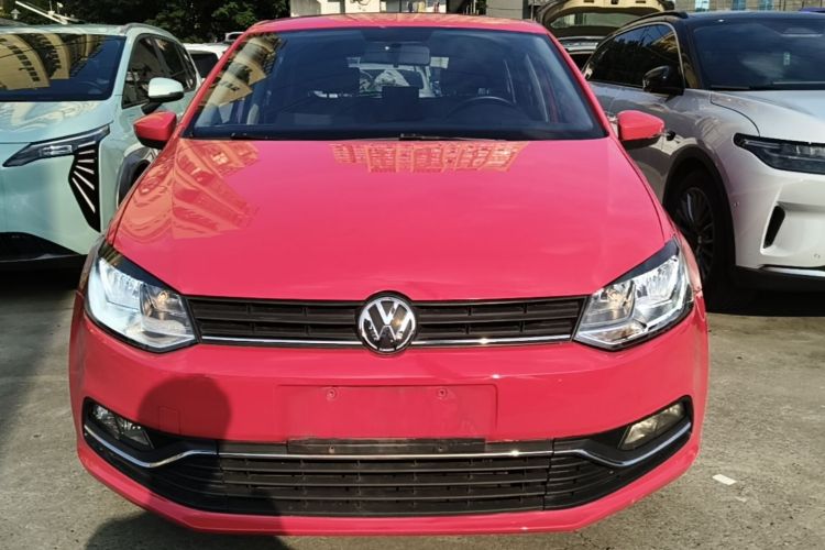 Volkswagen Polo 2016 car image #3