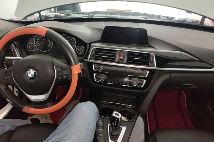 BMW 3 Series GT 2019 #10 BMW 3 Series GT 2019 car image #10