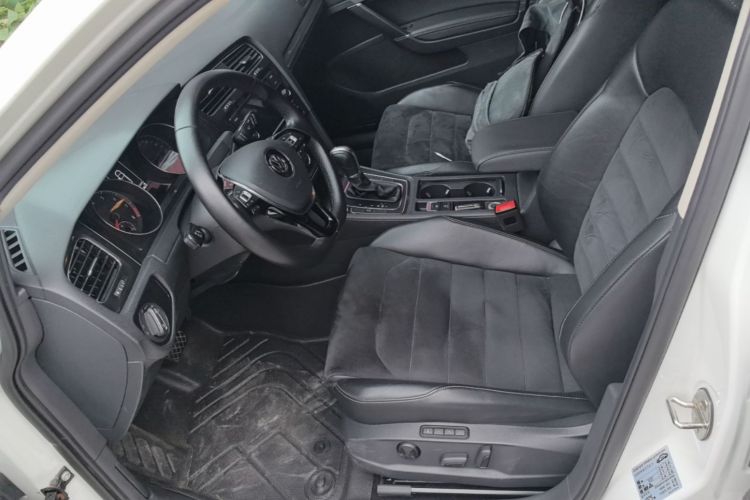 Volkswagen Golf 2019 #15 Volkswagen Golf 2019 car image #15