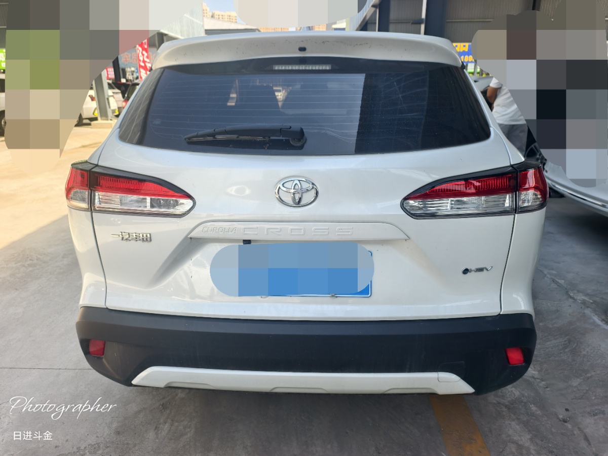 Toyota Corolla Cross 2025 immagine di auto #2