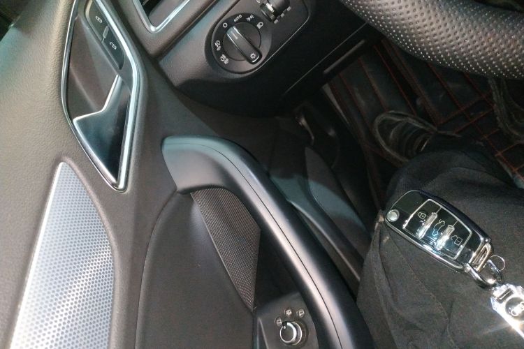 Audi Q3 2015 #9 Audi Q3 2015 immagine di auto #9