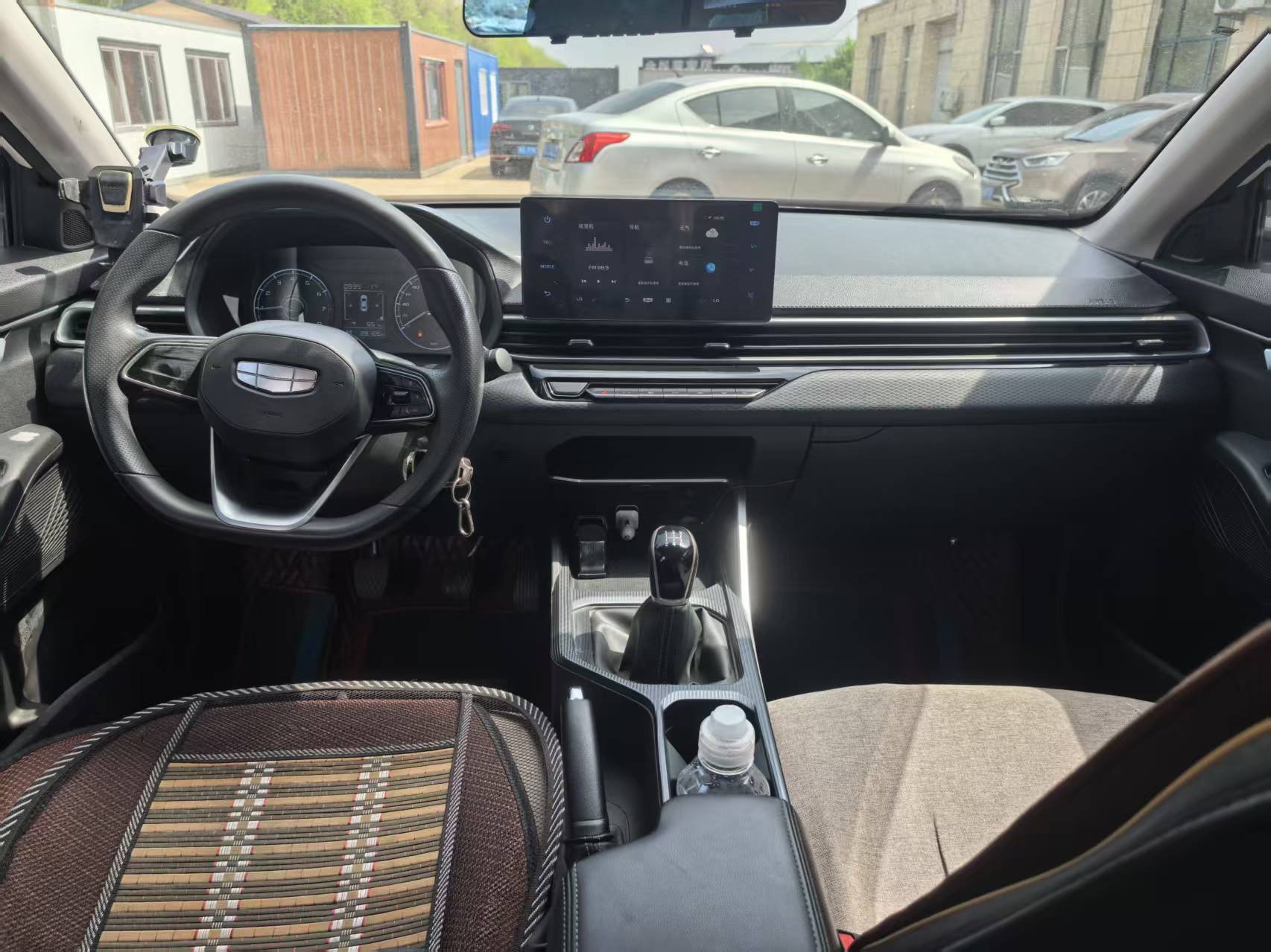 GEELY Emgrand 2024 #9 GEELY Emgrand 2024 صورة سيارة #9