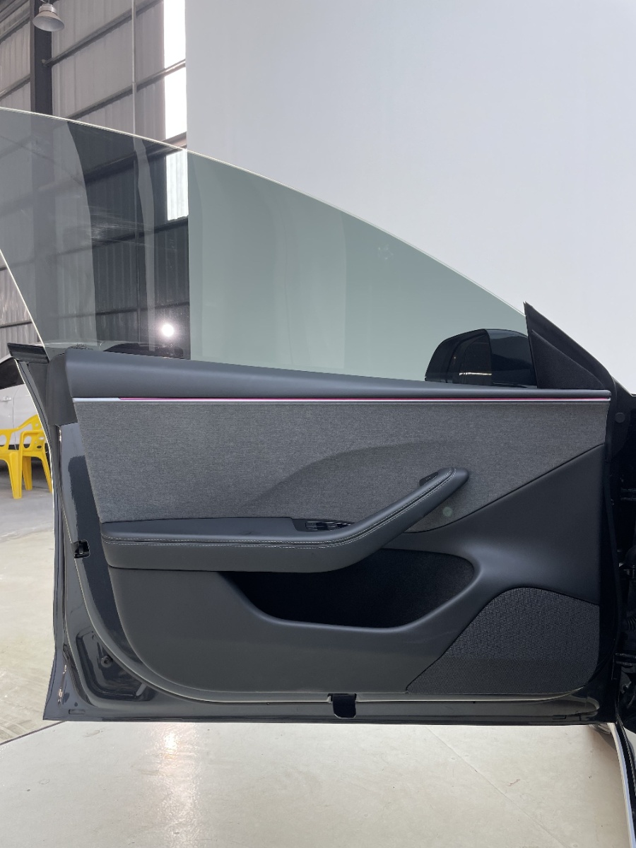 Tesla Model 3 2025 car image #7