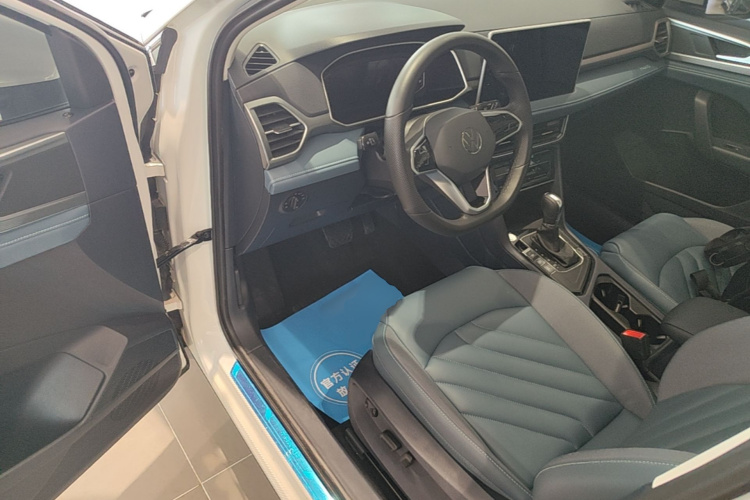 Volkswagen Tharu 2023 car image #16