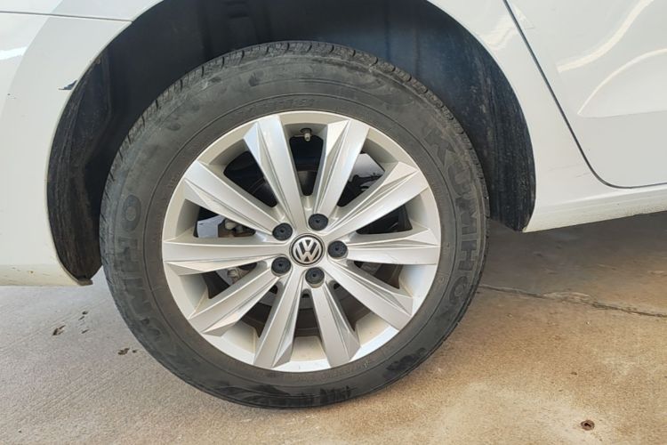 Volkswagen Bora 2023 imagen de coche #10