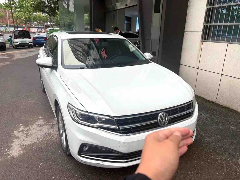 Volkswagen Bora 2021 car image #2