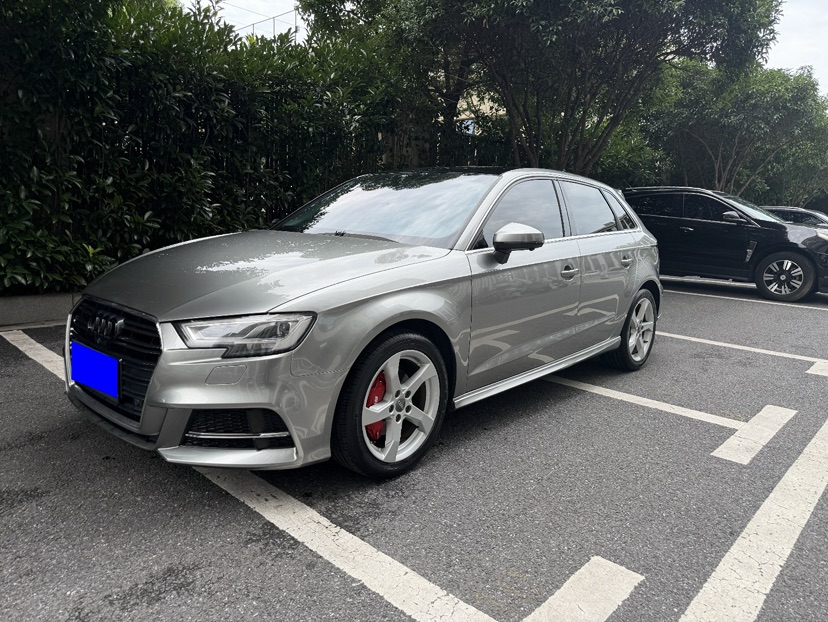 Audi A3 2019 car image 