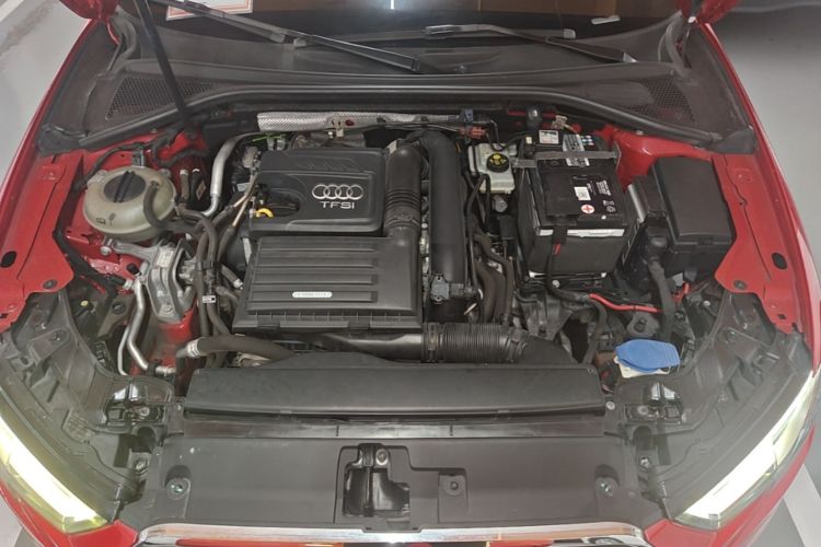Audi A3 2018 car image #20