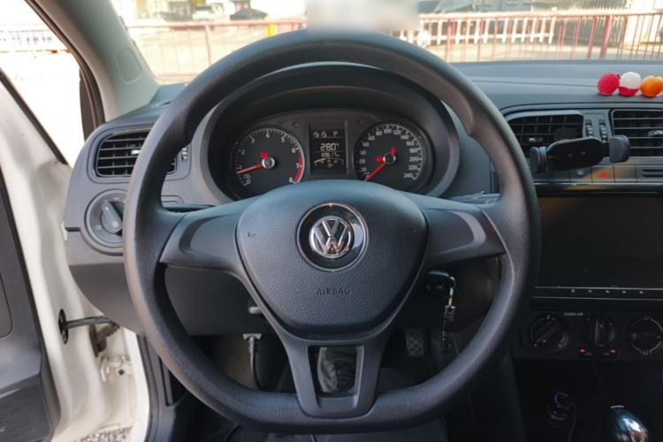 Volkswagen Polo 2017 #11 Volkswagen Polo 2017 car image #11