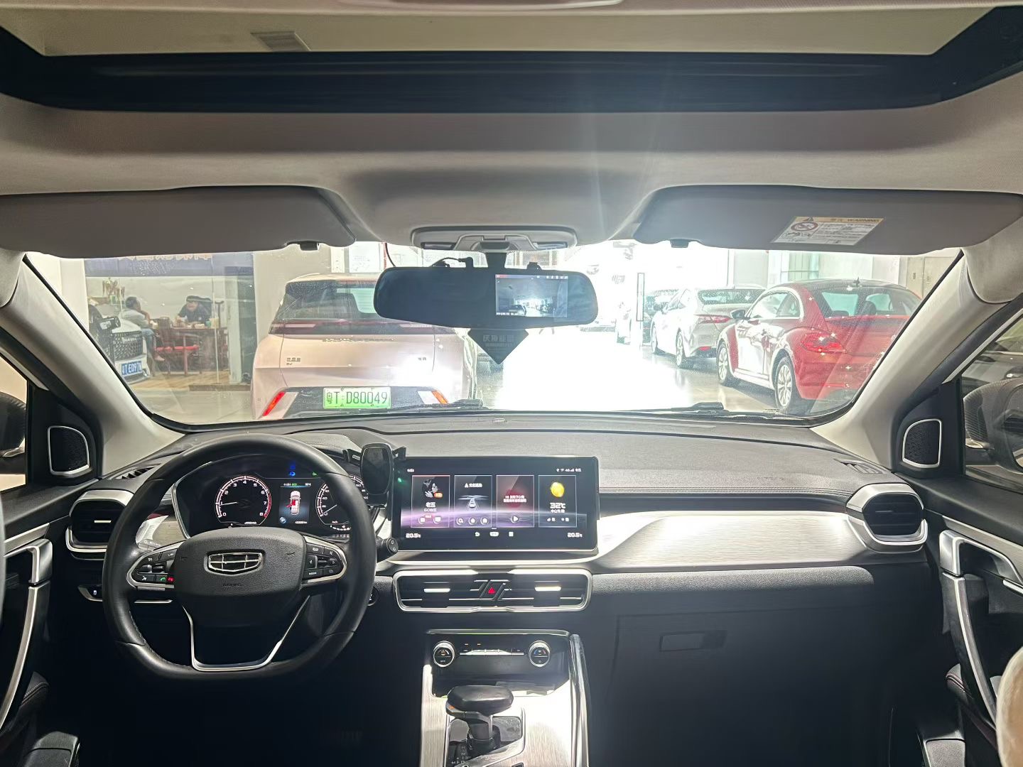 GEELY Coolray 2022 #8 GEELY Coolray 2022 car image #8