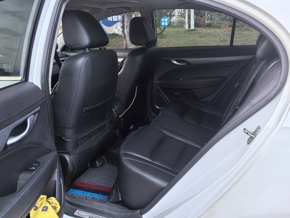 GEELY Emgrand New Energy 2018 #4 GEELY Emgrand New Energy 2018 car image #4