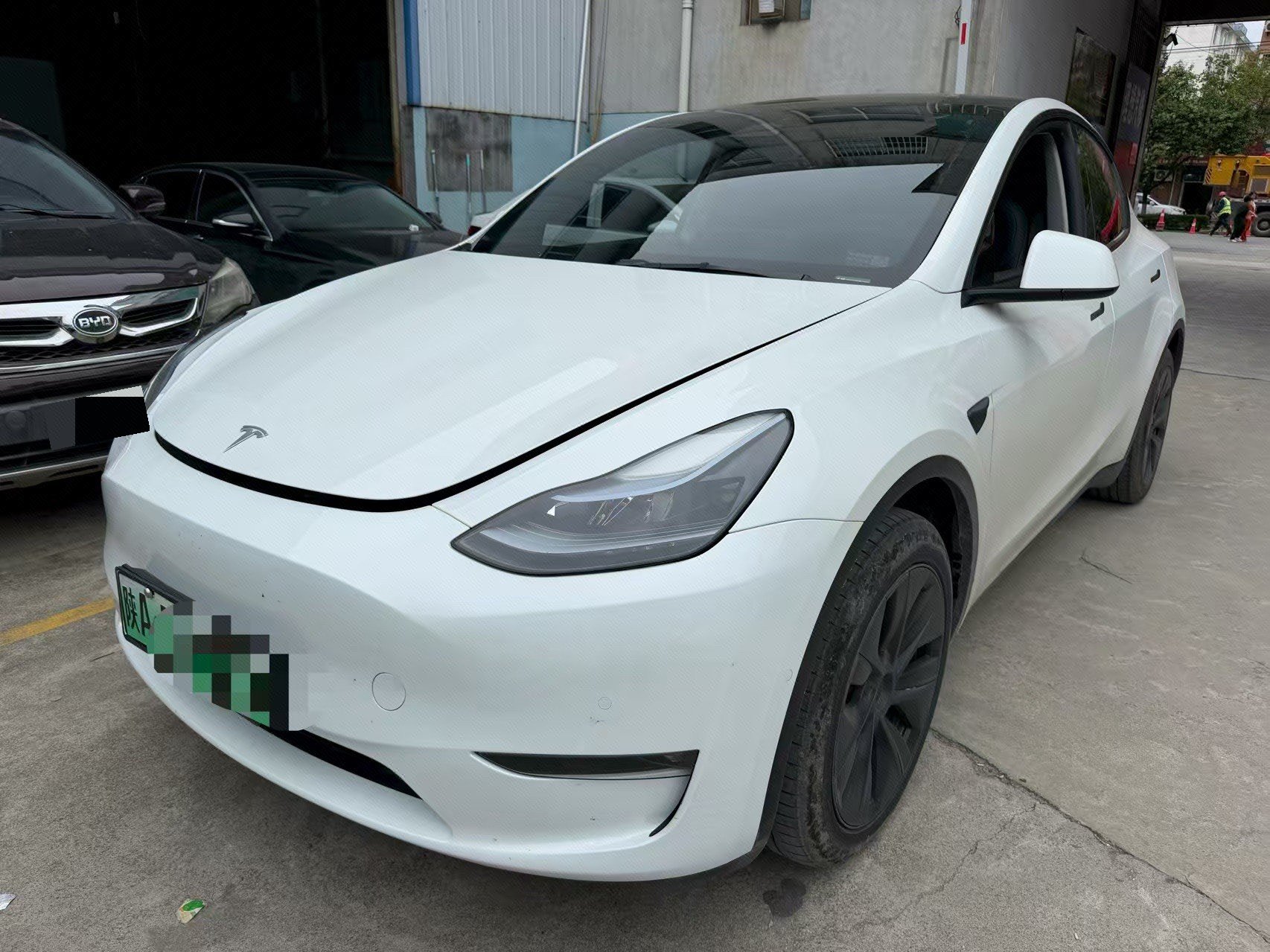 Tesla Model Y 2024 Tesla Model Y 2024 car image