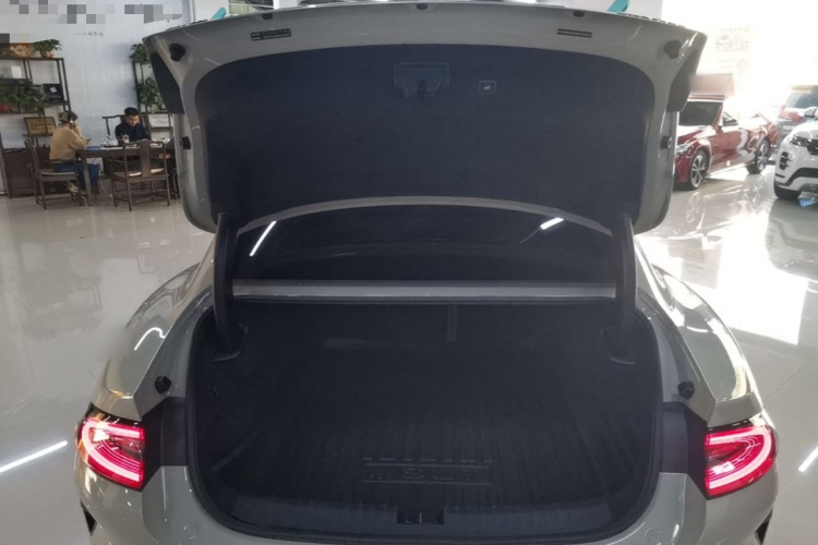 MI SU7 2024 car image #19