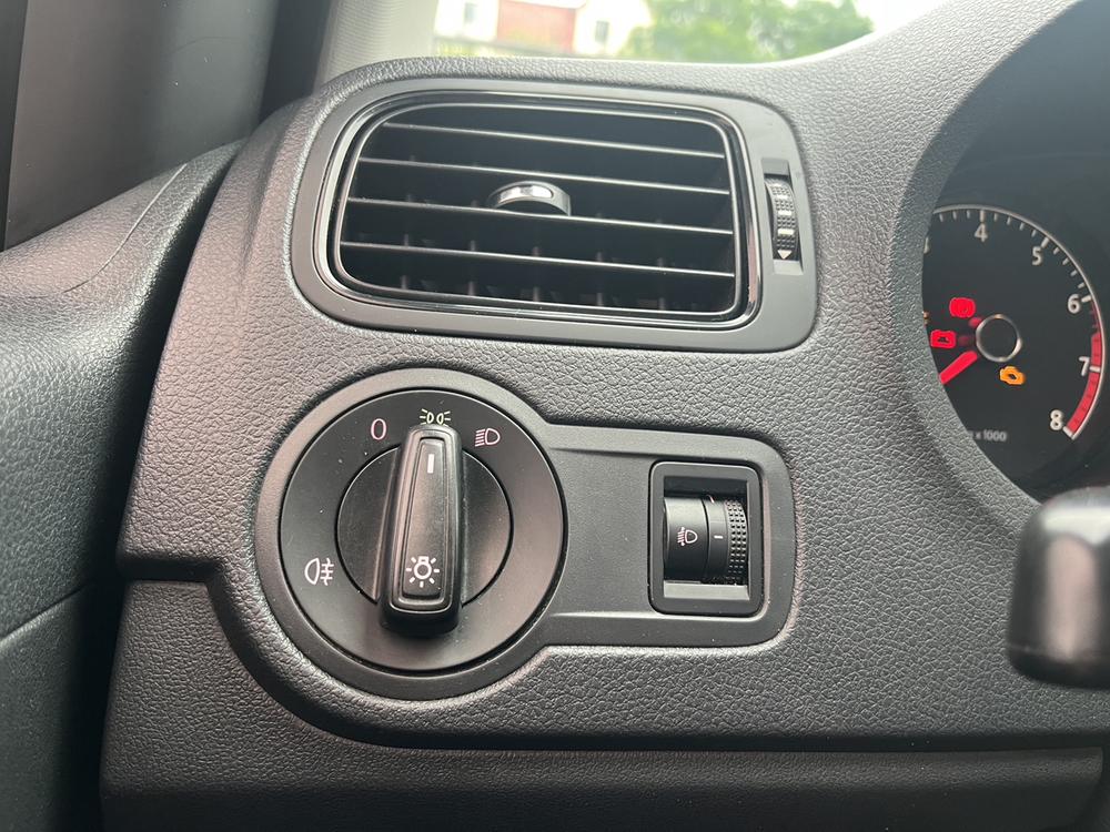 Volkswagen Polo 2015 #21 Volkswagen Polo 2015 car image #21