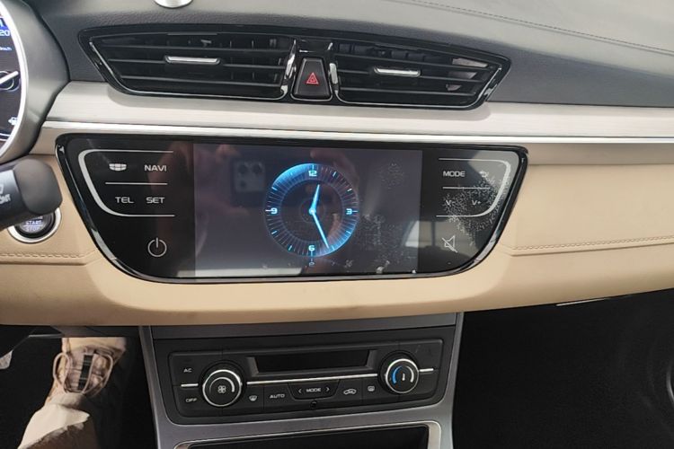 GEELY Emgrand 2018 #13 GEELY Emgrand 2018 car image #13