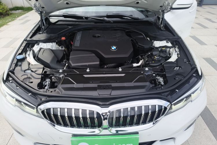 BMW 3 Series 2019 #22 BMW 3 Series 2019 car image #22