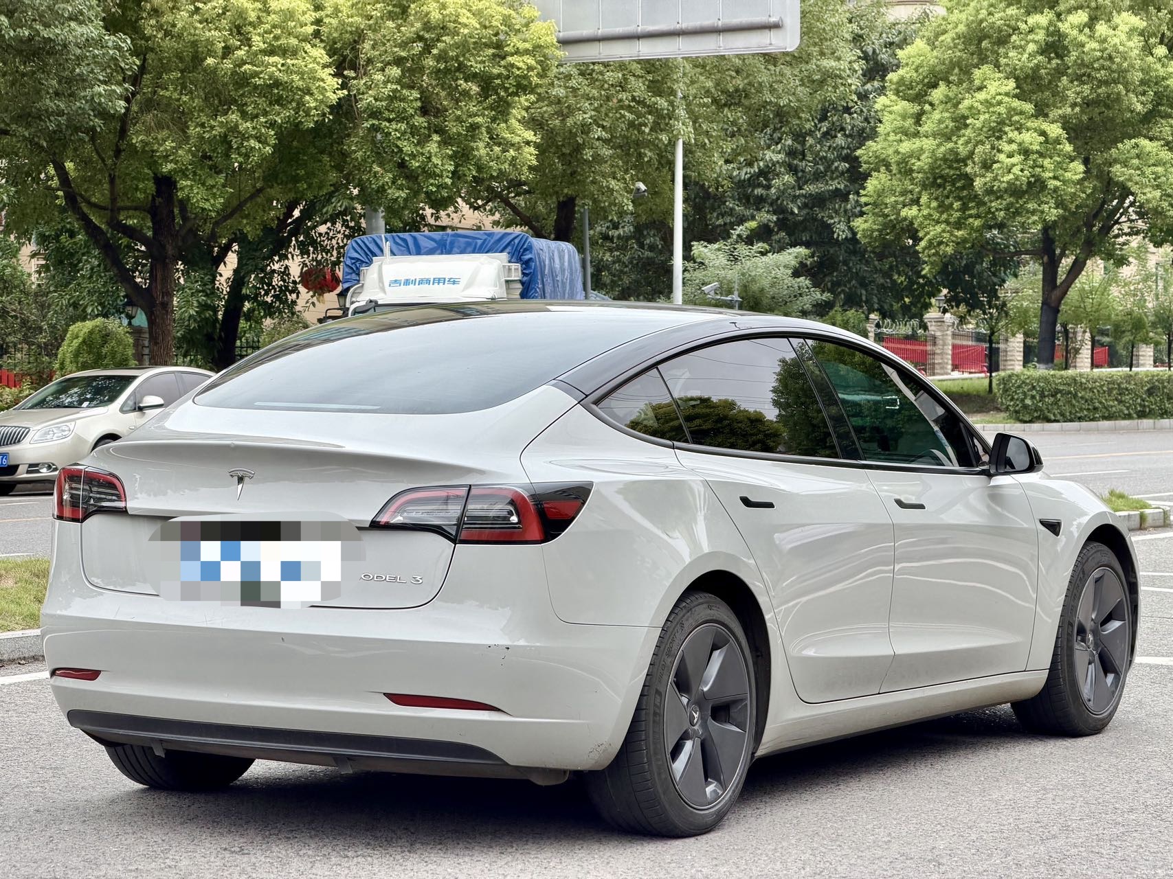 Tesla Model 3 2022 immagine di auto #6
