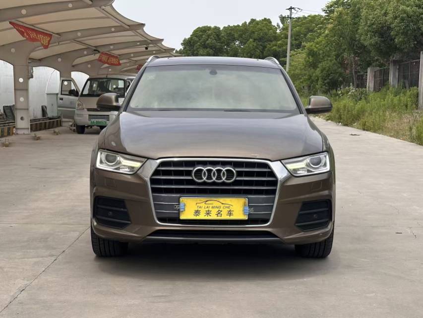 Audi Q3 2016 car image #2