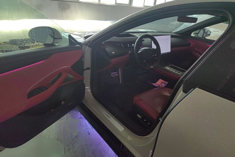 MI SU7 2024 car image #16