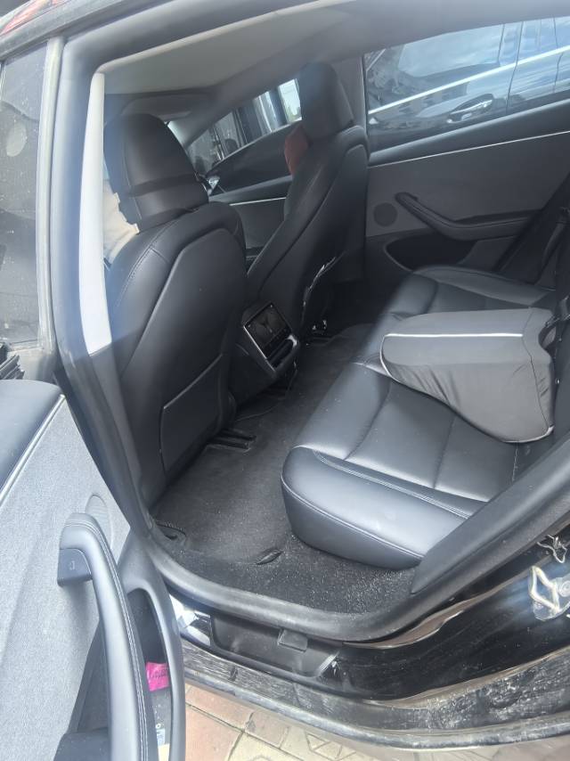 Tesla Model 3 2024 car image #5