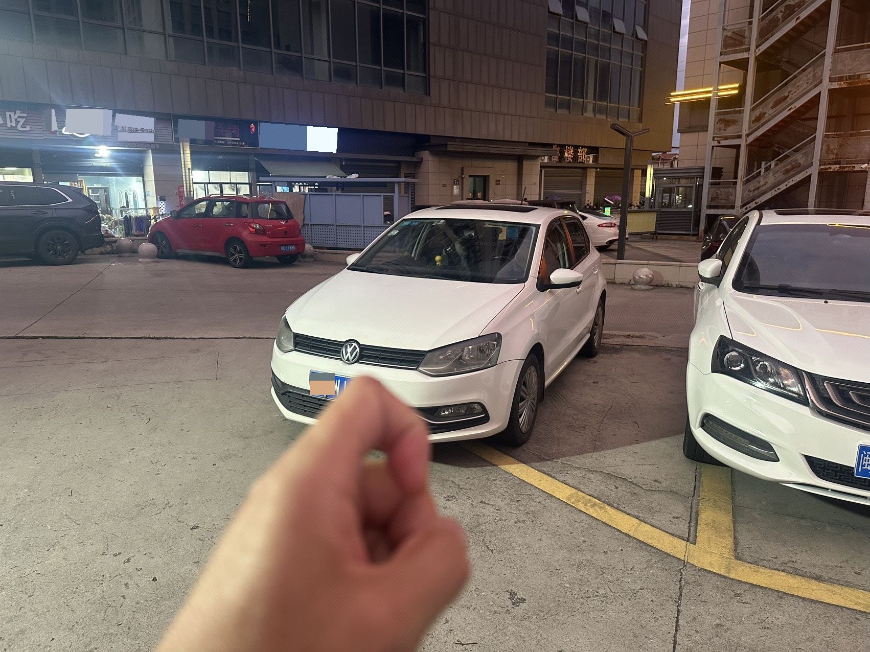 Volkswagen Polo 2016 Volkswagen Polo 2016 car image