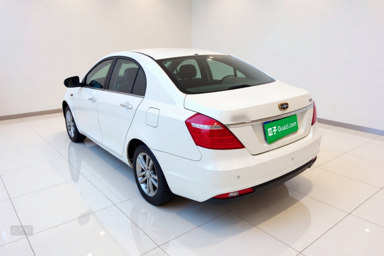 GEELY Emgrand 2018 #5 GEELY Emgrand 2018 car image #5