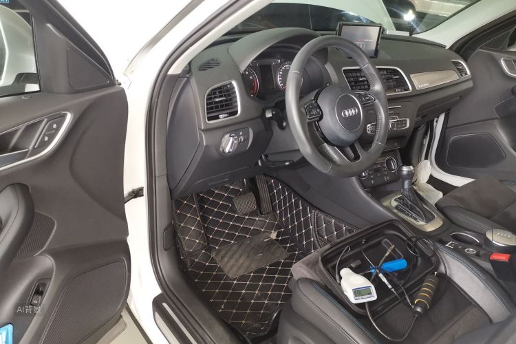 Audi Q3 2018 #18 Audi Q3 2018 car image #18