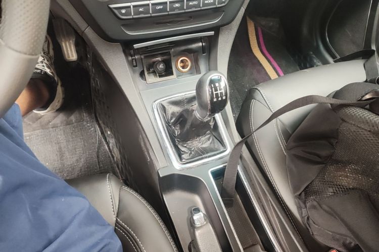 GEELY Emgrand 2017 #14 GEELY Emgrand 2017 car image #14