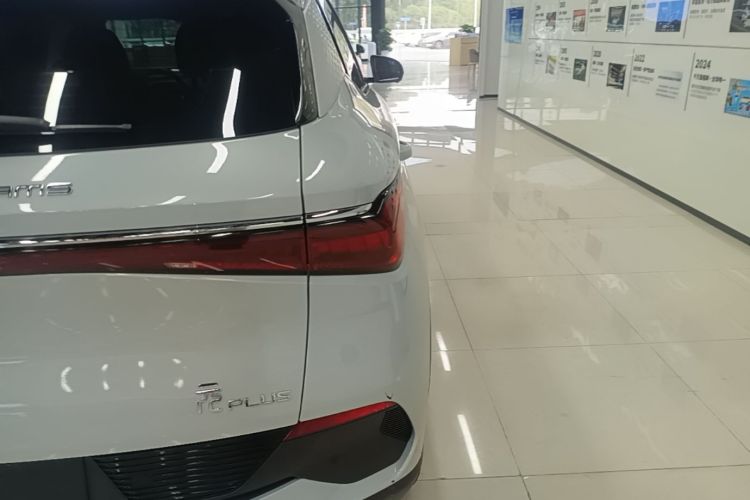 BYD Yuan Plus 2022 изображение автомобиля #8
