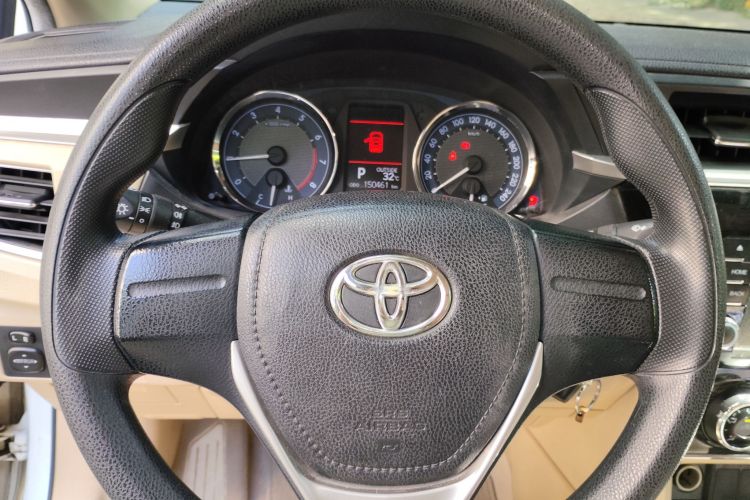 Toyota Corolla 2015 car image #12