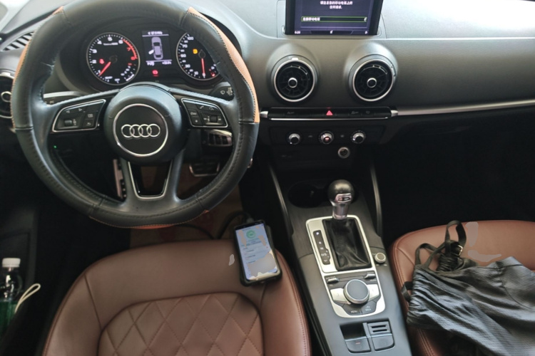 Audi A3 2018 car image #10