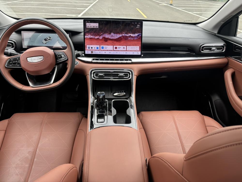 GEELY Emgrand 2025 #9 GEELY Emgrand 2025 car image #9
