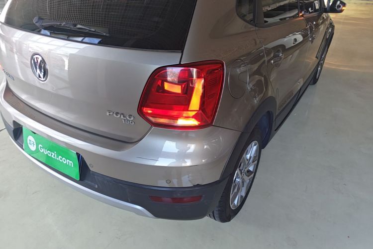 Volkswagen Polo 2017 car image #8