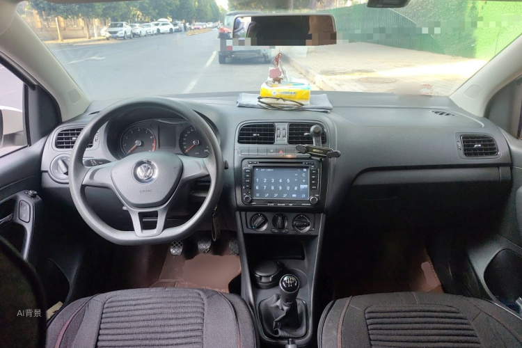 Volkswagen Polo 2015 #11 Volkswagen Polo 2015 car image #11