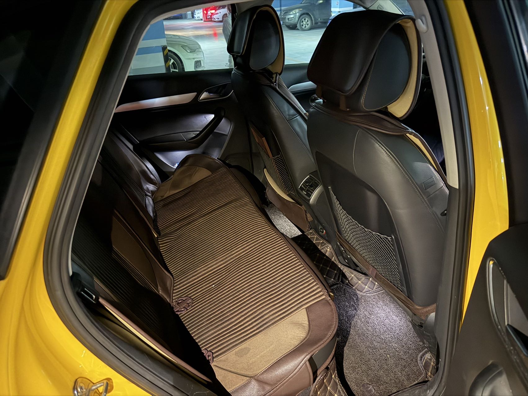 Audi Q3 2016 car image #13