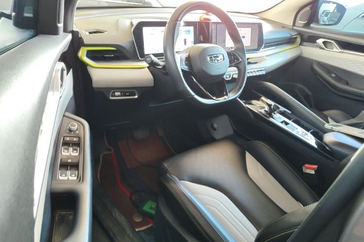 GEELY Coolray 2022 car image #16