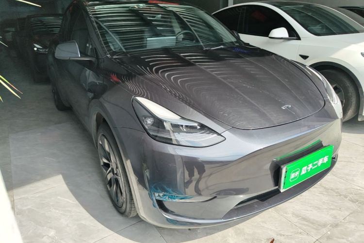 Tesla Model Y 2024 #4 Tesla Model Y 2024 car image #4
